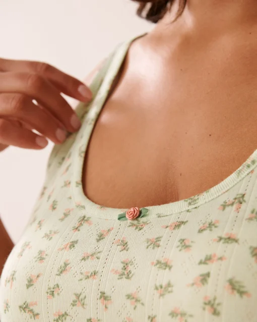 la Vie en Rose Tops>Ditsy Floral Print Lettuce Edge Pointelle Cami Small Bouquets
